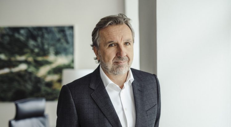 Michał Sołowow sprzedaje swój biznes w Rosji