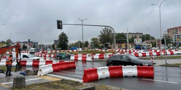 ITS wciąż powstaje, ogromne korki w mieście. Ratusz będzie rozmawiał z władzami firmy realizującej inwestycję