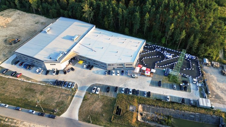 Amfitoria bawi i rozwija. Gwiazdy zapraszają do parku rozrywki przy ul. Ściegiennego 513