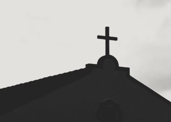 Molestowanie nieletniego w diecezji kieleckiej? Sprawa trafiła do prokuratury, ksiądz odsunięty od pracy duszpasterskiej