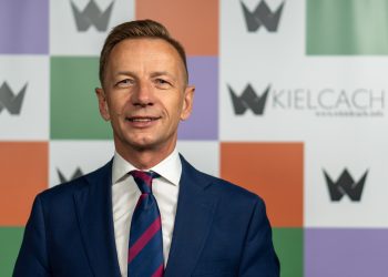 Dlaczego warto zagłosować na Szymona Hołownię? Rozmowa z Rafałem Kasprzykiem z Polski 2050