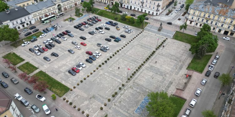 Rewitalizacja Placu Wolności z unijnym wsparciem. Są też wstępne daty powstania parkingu podziemnego