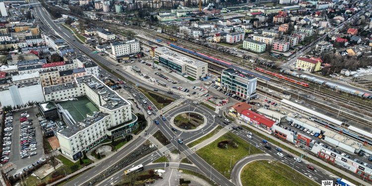 Porozumienie z PKP PLK i PKP SA ws. inwestycji kolejowych w mieście