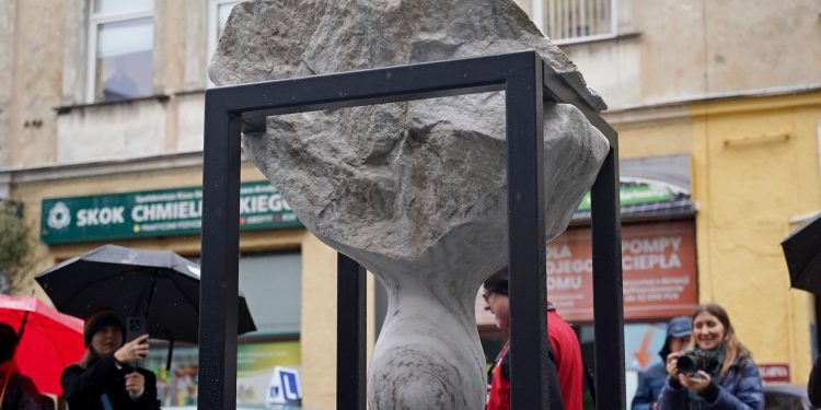 „Rejs”, „Kropla” i „Intymność” ozdobiły ulicę Warszawską