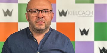 Dr Wiktor Krasa z Akademii Lipińskiego: „Ten rok akademicki jest dla nas szczególny, możemy pochwalić się imponującą liczbą, jeśli chodzi o wyniki rekrutacji”