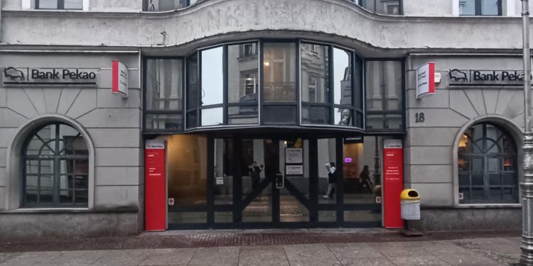 Bank Pekao zniknie z ulicy Sienkiewicza 18