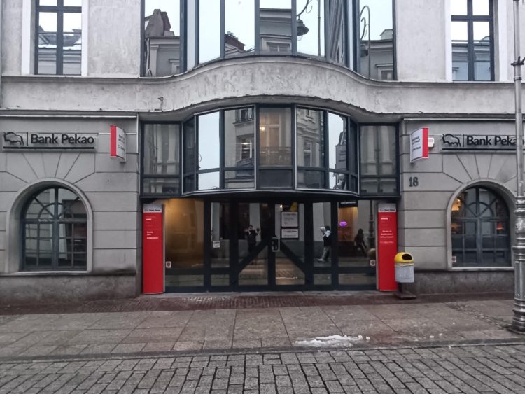 Bank Pekao zniknie z ulicy Sienkiewicza 18