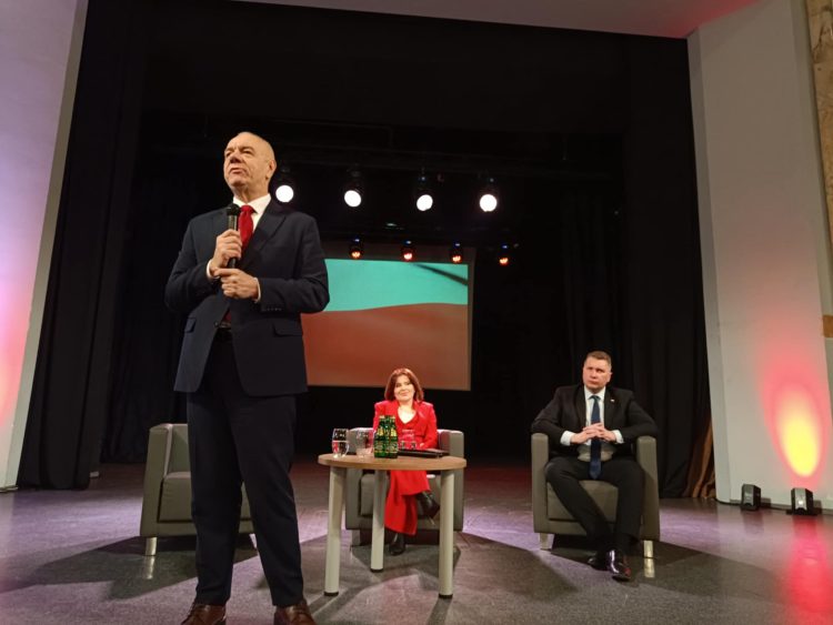 Jacek Sasin i Przemysław Czarnek odwiedzili Kielce