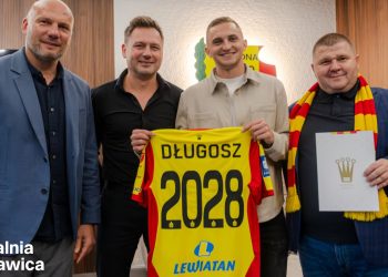 Wychowanek na dłużej w Koronie