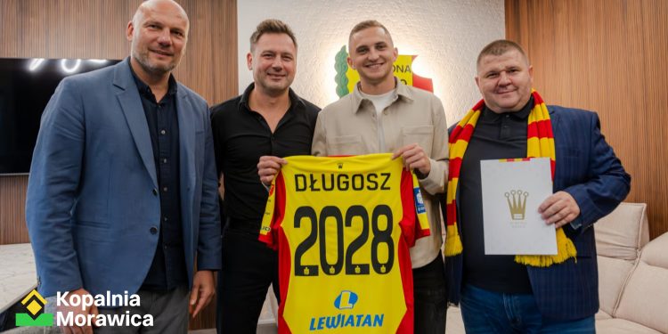 Wychowanek na dłużej w Koronie