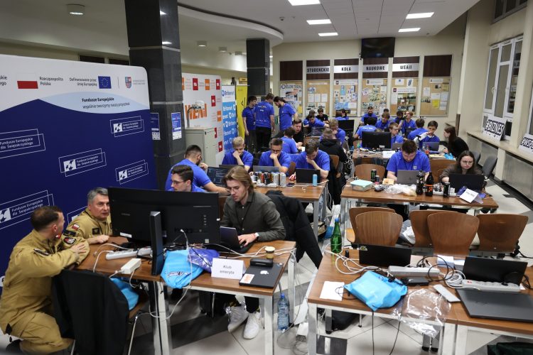 Studenci w nocnym hackathonie opracują rozwiązania dla cyberbezpieczeństwa