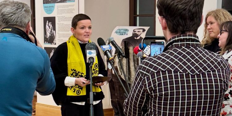 Cienkowska o propozycji przejęcia przez resort kieleckiego teatru: taka propozycja nie trafia się każdego dnia