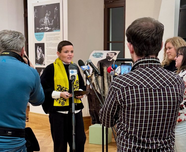 Cienkowska o propozycji przejęcia przez resort kieleckiego teatru: taka propozycja nie trafia się każdego dnia