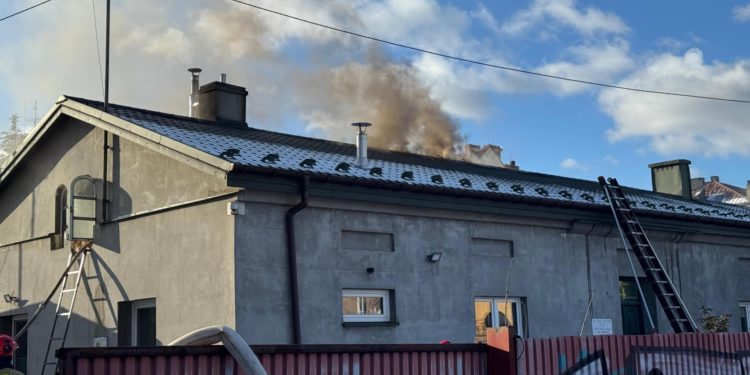 Pożar przy ulicy Bodzentyńskiej w Kielcach