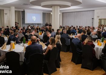 Biznes w Koronie. „Żółto-czerwoni” zainaugurowali nowy projekt