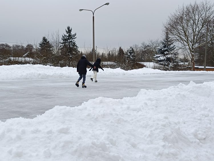 Lodowisko przy ulicy Szczecińskiej już otwarte