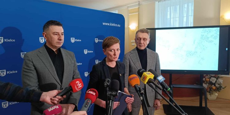 Stan awaryjny zachodniej magistrali sieci ciepłowniczej. Zasila do 30 tys. osób i szpitale