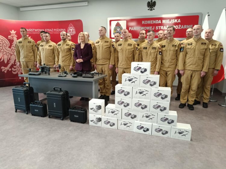 Nowoczesne drony dla świętokrzyskich strażaków