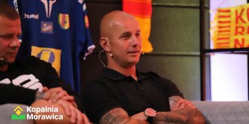 Korzym: Można robić zamieszanie z tylnego siedzenia i walczyć o fajne miejsce do końca