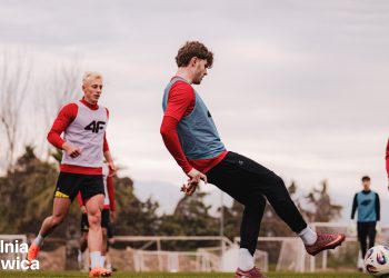 [ZDJĘCIA] Korona rozpoczęła pracę w Turcji