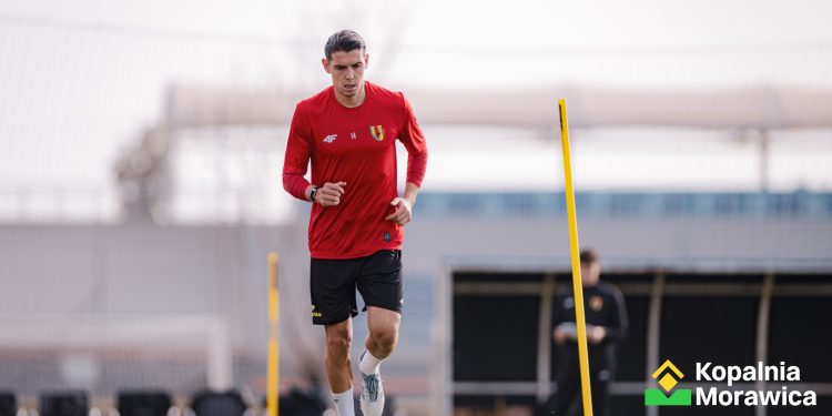 Dublet Stępińskiego dał pierwszą sparingową wygraną Korony