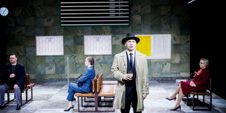 Premiera „Łatwego sposobu na rzucenie palenia” w Teatrze Żeromskiego