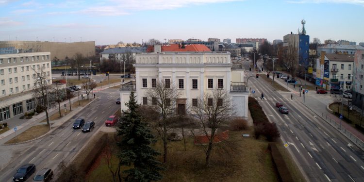 Rada Miasta dyskutowała o planach modernizacji budynku dawnej Synagogi