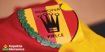 Komisja Ligi stoi przy swoim. Korona analizuje jej stanowisko pod kątem prawnym