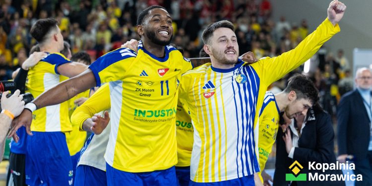 Jarosiewicz ze złamanym nosem wchodził tylko na karne i był bezbłędny. Dlaczego w piłce ręcznej nie ma masek ochronnych?