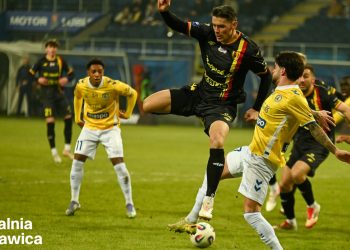 Korona przegrała w Lublinie. Przespała pierwszą połowę, w drugiej biła głową w mur