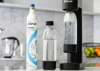 Rynek saturatorów 2026: Polskie rozwiązanie vs zagraniczni gracze — jak wyglądają koszty użytkowania?