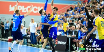 Osłabiona Industria Kielce dzielnie walczyła w Płocku. Przegrała po karnych. Sędziowie pokazali sześć czerwonych kartek