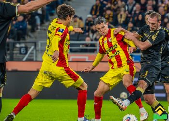 Korona prowadziła w Szczecinie po kuriozalnym golu, ale przegrała po bramce w doliczonym czasie