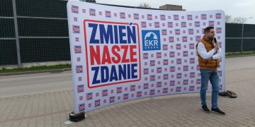 Patryk Jaki w Kielcach. Była krytyka KO, a także udowadnianie, że Kaczyński nie jest szaleńcem politycznym