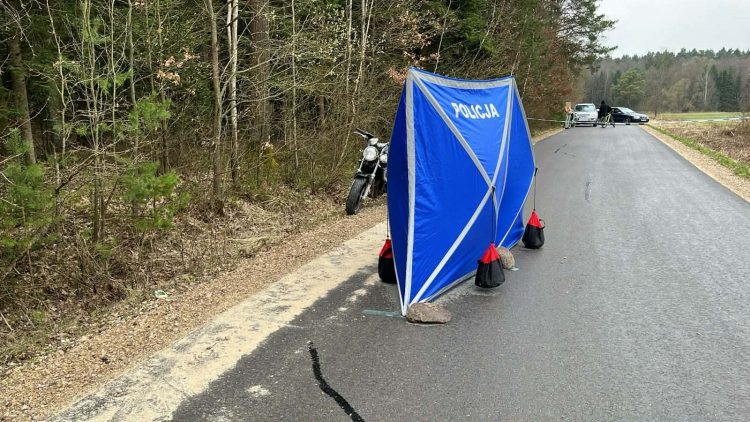 Tragiczny wypadek w powiecie kieleckim. Nie żyje 50 – letnia kobieta