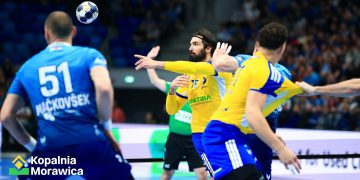 Do przerwy minus trzy. Industria Kielce musi gonić w rewanżu