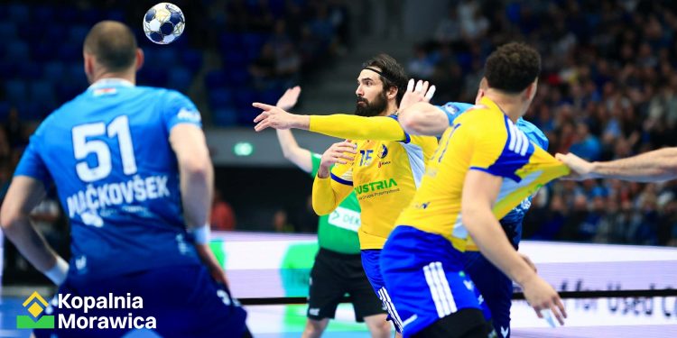 Do przerwy minus trzy. Industria Kielce musi gonić w rewanżu