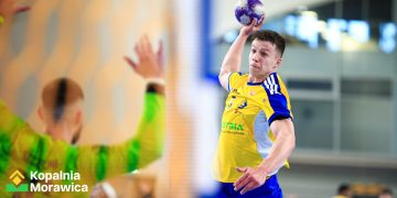 Mecz bez rotacji. Industria Kielce przypieczętowała awans i pomogła w zbiórce