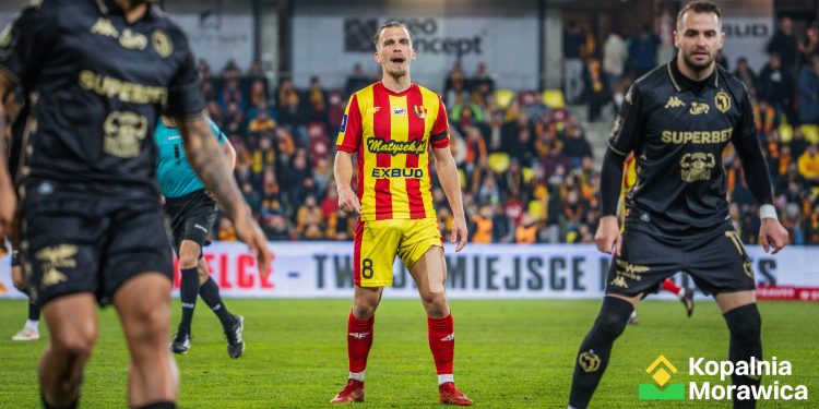 Telewizyjny ekspert nie ma wątpliwości. Dwie poważne pomyłki sędziego przeciwko Koronie