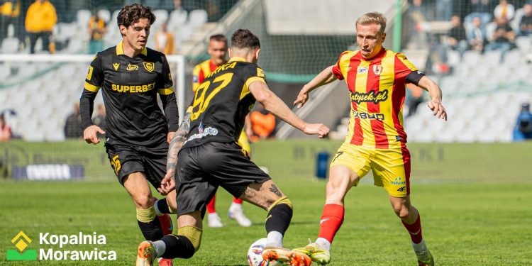 Korona z licencją, ale też z nadzorem infrastrukturalnym