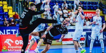 Industria Kielce gra o dopełnienie formalności