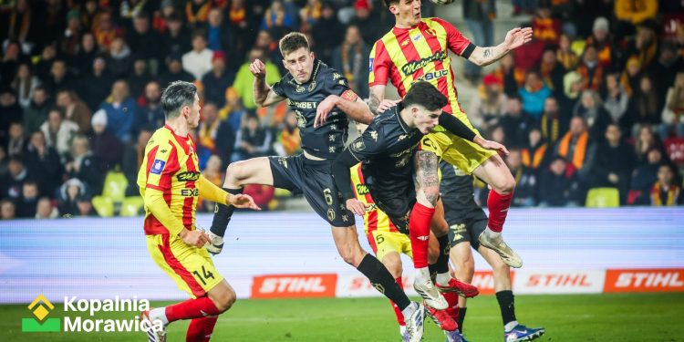 „Żółto-czerwone” derby na remis