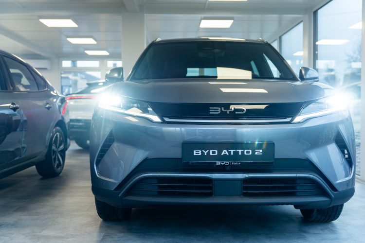 Zabezpieczone: Globalny lider w dziedzinie samochodów elektrycznych. Salon BYD w Kielcach zaprasza