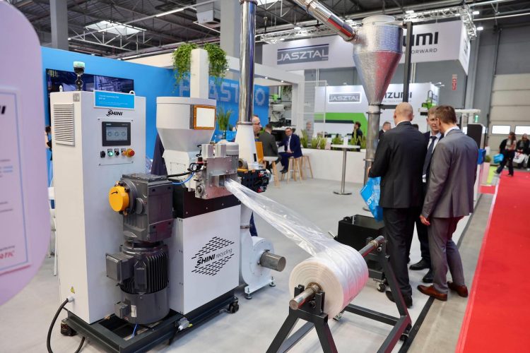 Rynek tworzyw pod presją kosztów i importu. Plastics Europe pokazało najnowsze dane