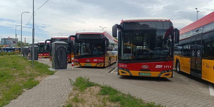 Pierwsze autobusy elektryczne wyjeżdżają na ulice Kielc