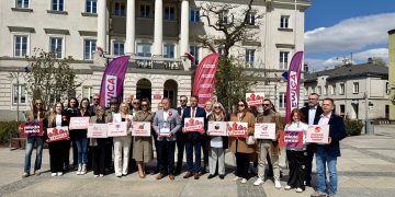 Andrzej Szejna, poseł Nowej Lewicy: My Polski z Unii Europejskiej wyprowadzić nie pozwolimy