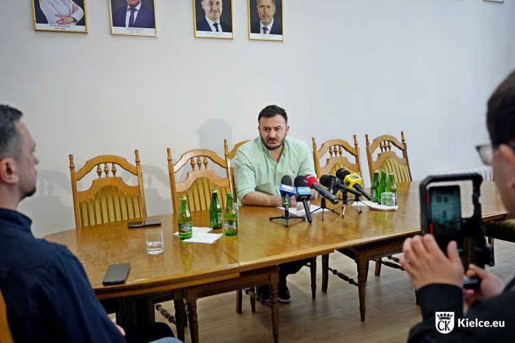 Radni spotkają się podczas majowej sesji