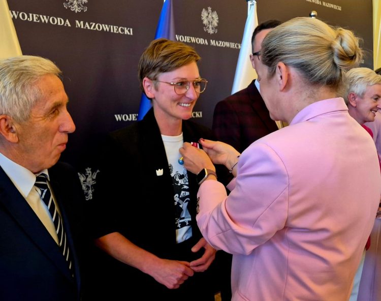 Agata Wojda z medalem „za szczególne zasługi dla rozwoju oświaty i wychowania”