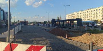 Utrudnienia przy dworcu PKP i nie tylko. Trwają prace przy realizacji ścieżek rowerowych