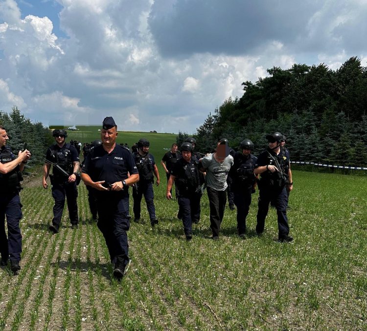 Zabójstwo w miejscowości Mierzawa. Zatrzymano podejrzanego
